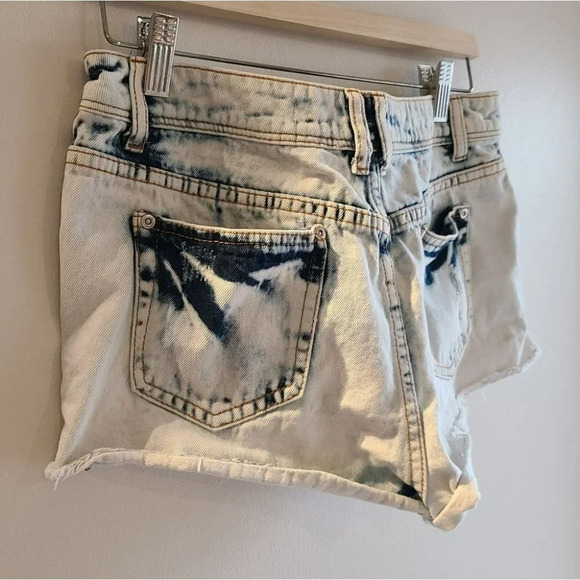 High-waisted distressed acid wash jeans,  s… - Picture 8 of 11